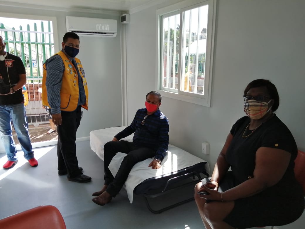 Triage cabin
