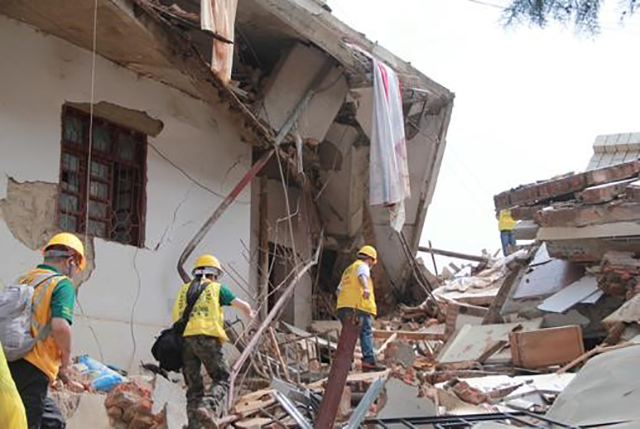 Earthquake in China image